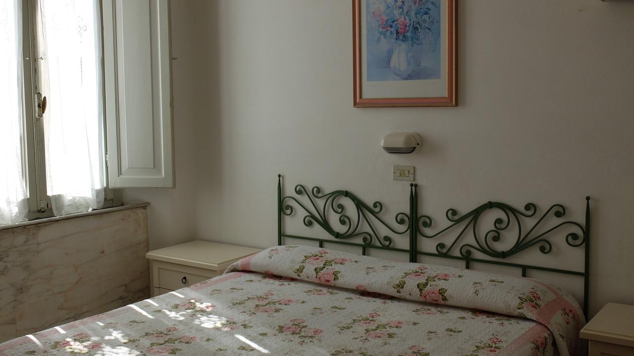 Villa La Fonte Marina di Pietrasanta Ruang foto