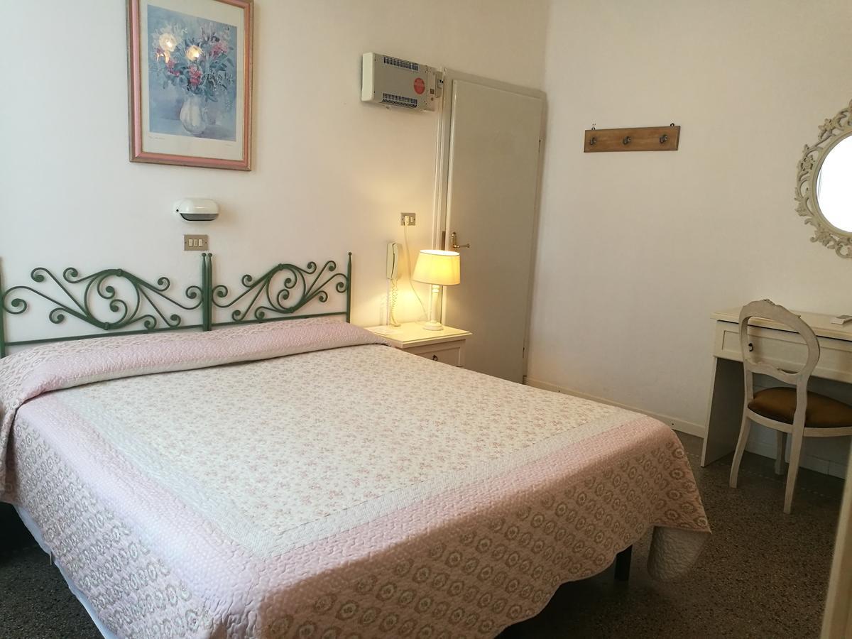 Villa La Fonte Marina di Pietrasanta Bagian luar foto